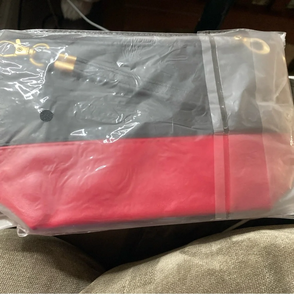 Mickey and minnie wrist cosmetic bags 2